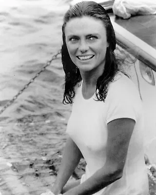 £4 • Buy Jacqueline Bisset 10  X 8  Photograph No 129