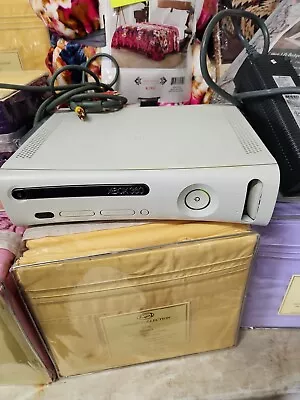 $49.99 • Buy Xbox 360 Console & Cords Only For Parts Or Repair - READ Powers On Flashing