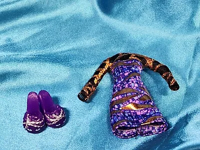 Monster High Spectra Vondergeist Purple Dead Tired Replacement Slipper Shoes  • $20