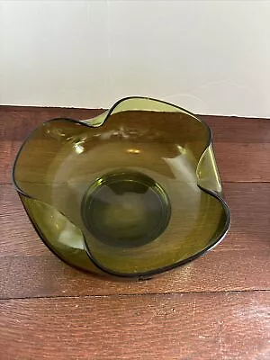 Anchor Hocking Mid-Century Modern Avocado Green Glass Chip Bowl Vintage 70s • $8