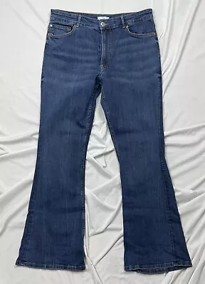 H&M Jeans Women's Sz. 12 Blue Flare Leg Cotton Blend High Rise ~29.5  Inseam • $16.99