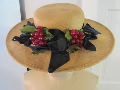 VINTAGE 1900 30s PANAMA NATURAL STRAW HAT GRAPE BUNCHES NAVY BLUE VELVET RIBBON  • $60