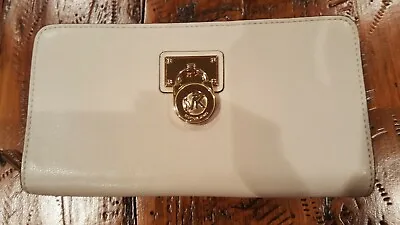 Michael Kors Ivory Leather Hamilton Gold Lock Full Size Zip Around Wallet GUC • $39.99