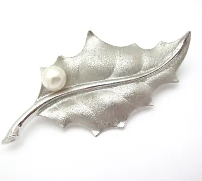 TASAKI Japan Akoya Pearl Brooch Pin Silver 6.9 Grams Textured Leaf Vintage Gift • $135