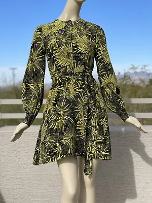 $80 • Buy Diane Von Furstenberg 100% Silk Shirt Dress In Chrysanthemum Print