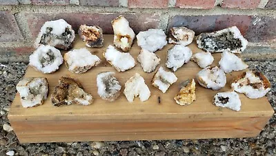 Lot Of 22 Opened Geodes Halves & Pieces Quartz Mineral Rocks Estate Specimens • $40