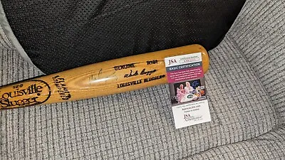 Wade Boggs Boston Red Sox Signed Used 32  Bat JSA Certified • $150