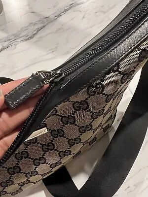 $350 • Buy Gucci Cross Body Bags For Women