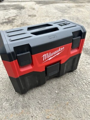 $84.99 • Buy Milwaukee 0880-20 Cordless Vacuum M18 2 Gal Wet/Dry Vac (Tool-Only) USED