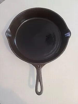 Vintage Cast Iron Skillet No 9 Unmarked Raised C X On Bottom • $40