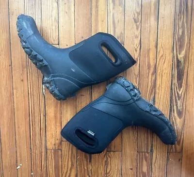 Bogs Snow Boots Men Size 9 • $20