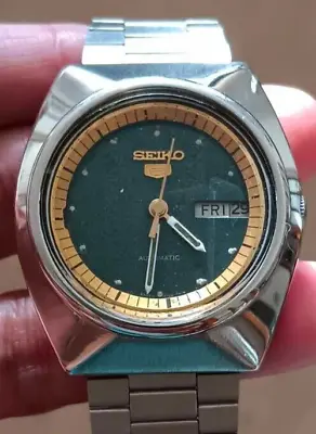 Rare Item Pre-owned Vintage Seiko 5 Automatic Green Dial 6309 Men 3 Step Crystal • $64.70