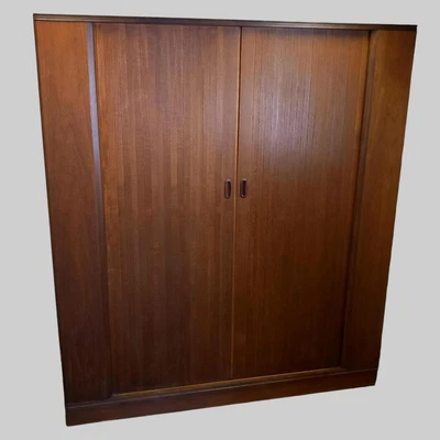 £150 • Buy VINTAGE AUSTINSUITE RETRO 1960s TEAK DOUBLE WARDROBE TWIN TAMBOUR SLIDING DOORS