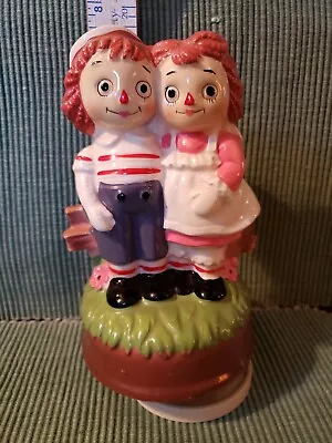 VINTAGE RAGGEDY ANN AND ANDY ROTATING MUSIC BOX ~PLAYS  Love Story  • $16