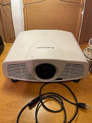 Mitsubishi WD3300U DLP Projector 4000 ANSI LUMENS • $329.99