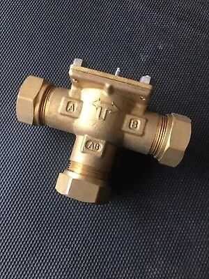 Honeywell Type 22mm 3 Port Mid Position Diverter Valve Body V4073 • £22.50