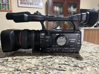 Videocamera Canon XA40 Professionale - 4K UHD Zoom 20x - Foto 3