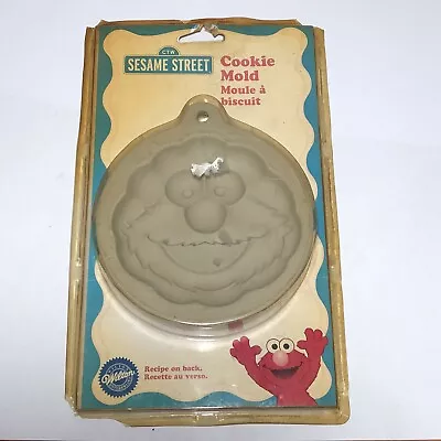 Vintage NOS Wilton Enterprises Sesame Street  Elmo Cookie Mold 1998 Cookie Mold • $9.99