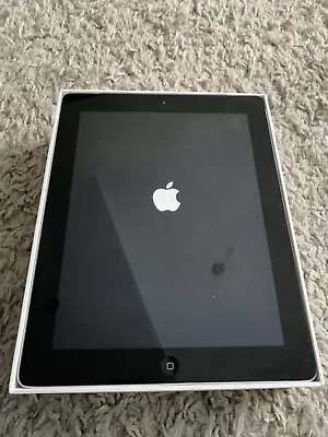 Apple IPad 3rd Gen. 32GB Wi-Fi + Cellular (Unlocked) 9.7in - Black • £50