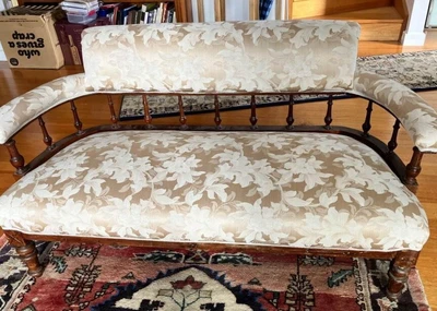 $950 • Buy Edwardian 3 Piece Lounge Suite