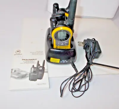 Motorola Talkabout Fr50 2 Way Radio Walkie Talkies Charger Manual • $31