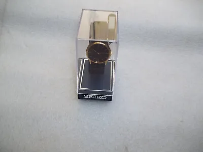 Vintage New Old Stock  Mens  Seiko Quartz Wristwatch • £80