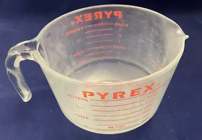 Vintage Pyrex Clear Glass 8-cup/2 Quart Measureing Cup Batter Bowl • $11.95