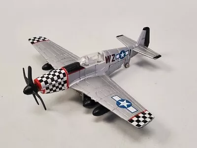 Daron Runway24 Diecast Metal P-51 Mustang A255 Silver WZ Toy Plane  • $11.99