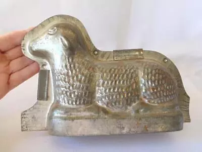 Vintage Primitive EASTER Embossed Tin 9  RECLINING LAMB Chocolate Mold • $49.95