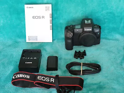 CANON EOS R 30.3mp Mirrorless Camera. W/Accessories. Ex. Condition! • $499