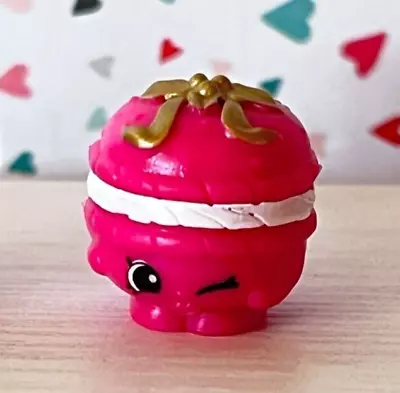 SHOPKINS Christmas Pink White Gold MARY MERRY MACARON • $1.19