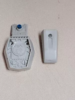 VINTAGE STAR WARS X-Wing * Battery Cover & Nose Cap * Original Part Lot * • $9.95