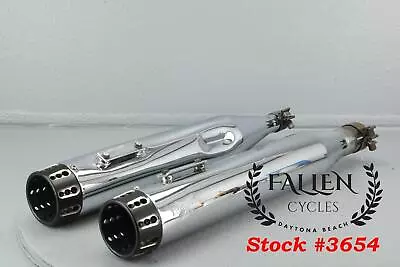 2017 Harley Road Glide EXHAUST MUFFLERS LEFT + RIGHT RC COMPONENTS 3.5  CHROME • $150