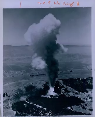 1963 TITAN Guided Missile Exhaust Flames Above Coyote CA Wire Photo • $24.99