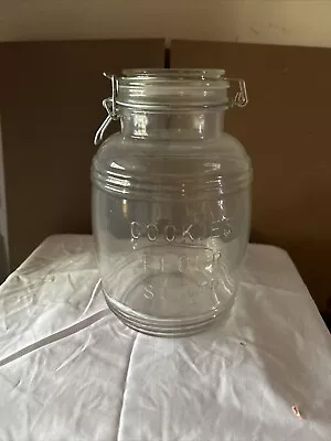 Cracker Barrel Style 3 Quart Glass Sealed & Lidded Cookie Flour Sugar Jar • $18.99