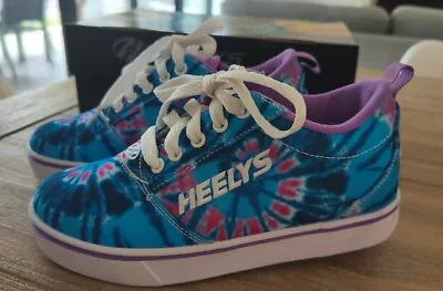 Kids Heelys Pro 20 Prints Blue Purple Pink Tie Dye Size US Y3 Uk2 Wheel Shoes • $47.50