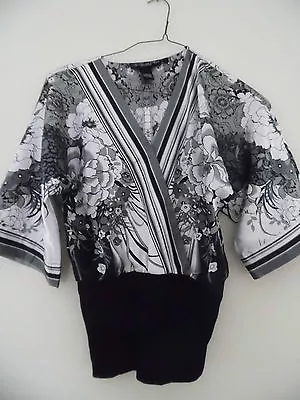 Women My Favorite Things By Colleen Lopez Floral Tunic Size Small • $8.09