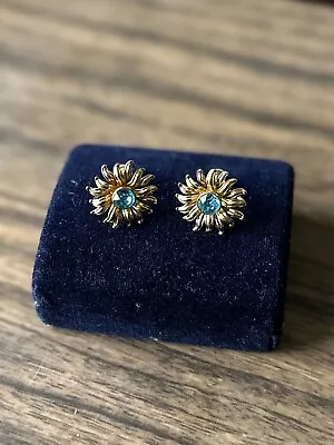 1940s Signed Van Dell 1/20 12k GF Yellow Gold Filled Floral Screwback Earrings • $35