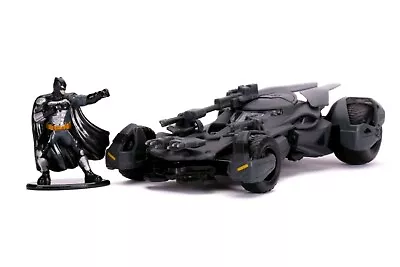 Justice League Movie - Batmobile With Figure 1:32 Scale Hollywood Ride • $34.90