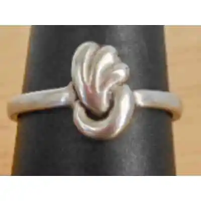 Vintage Sterling Woman's Love Knot  Band Ring  Size 7 • $14