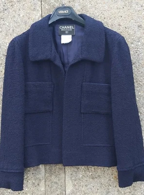 $670.86 • Buy CHANEL Vintage 1997 Navy Wool Cropped Jacket With Two Pockets Model 97A Size S