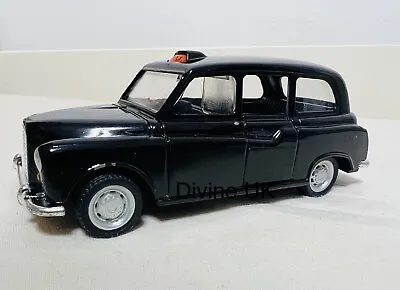 New London Black Cab Taxi Car Model Pull Back & Go Kids Toy Die Cast Metal R1 • £13