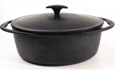 Le Creuset Black Cast Iron Oval Lidded Casserole Dish.6.3L31 Cm. • £34.99