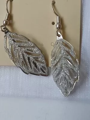 Costume Jewellery Feather Earrings • £4