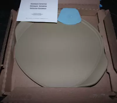 Pampered Chef Personal 9” Pizza Stone W/Handles 100253 100% Natural Stoneware • £28.90