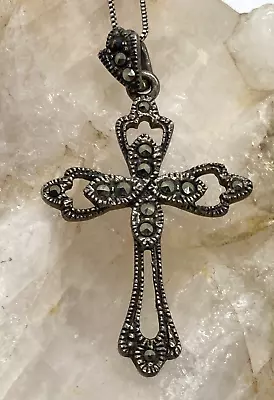 Vintage Cross Marcasite Accents Sterling 925 Silver Pendant 18'' Necklace 4.8g • $23.95