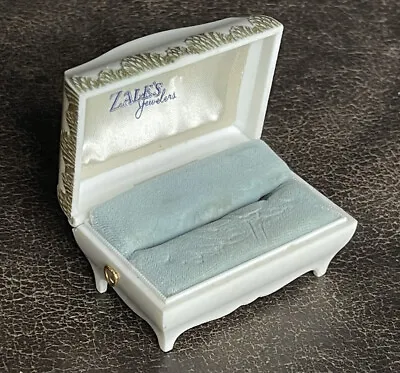 $78 • Buy Vtg Zales Ring Box Off-White Blue Velvet Treasure Chest Jewelry Art Deco Plastic