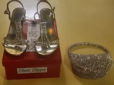 Sparkling Holiday Silver Slippers W/ Matching Handbag Size 7 1/2 M • $22