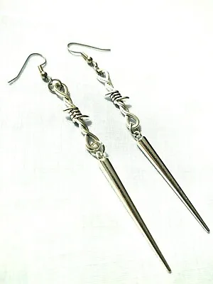 BARB WIRE Figure 8 And Long SPIKE Double Dangling Charms Long Pair Of Earrings • $11.99