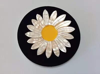 Erstwilder She Loves Me Brooch Daisy White & Yellow New In Box • $59